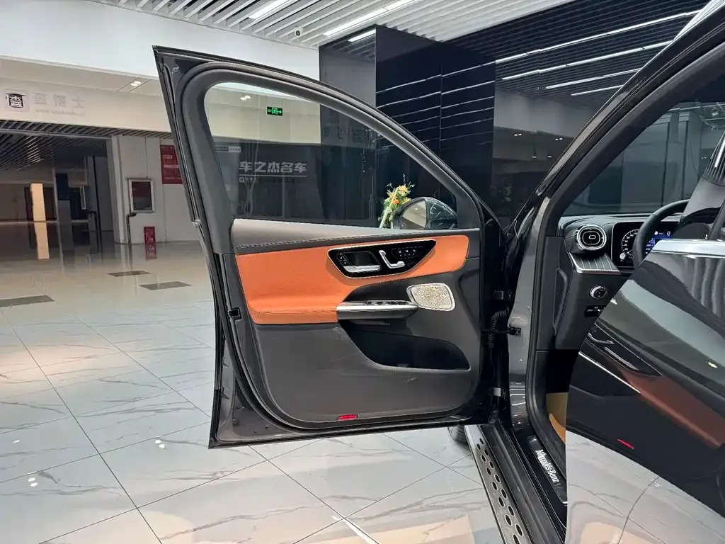 Mercedes-Benz GLC 2023 из CN, фото 7