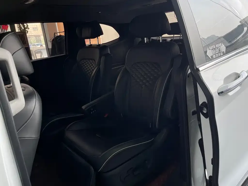 Hyundai Custo 2023 из CN, фото 2