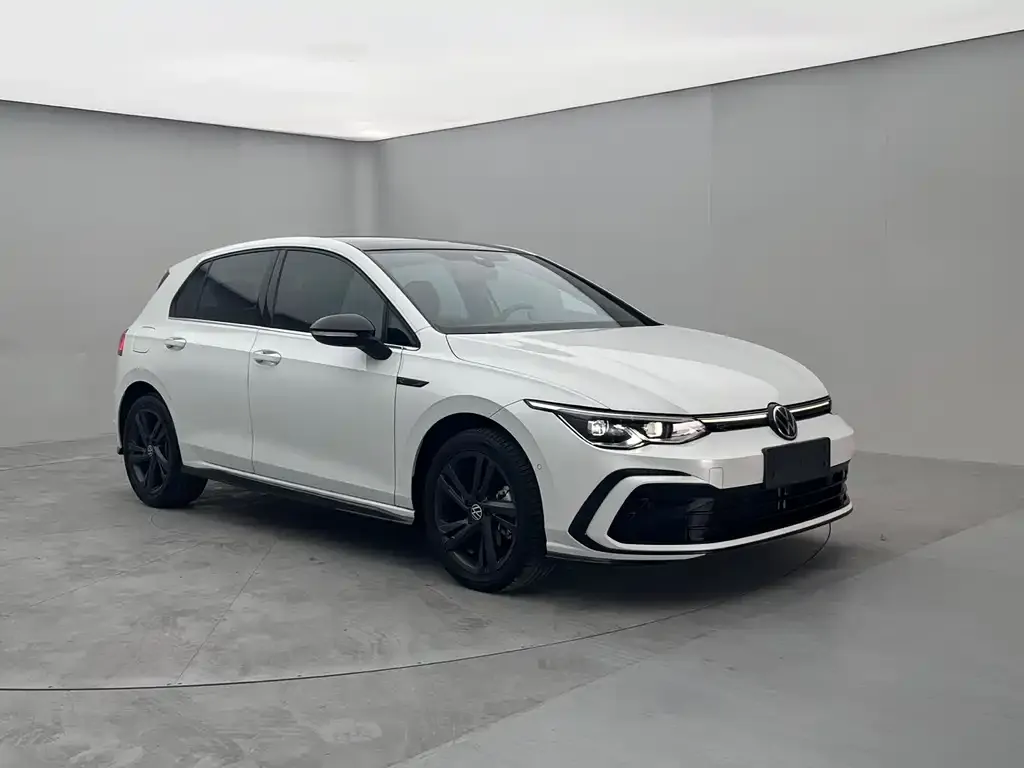 Volkswagen Golf 2022 из CN, фото 3