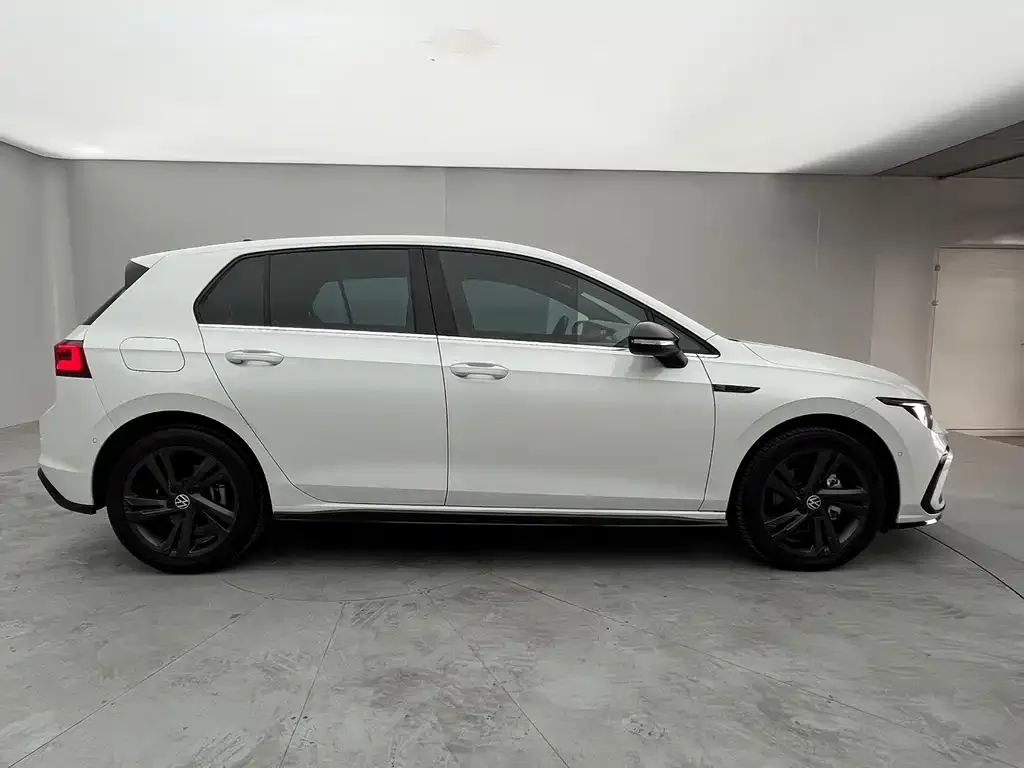 Volkswagen Golf 2022 из CN, фото 6
