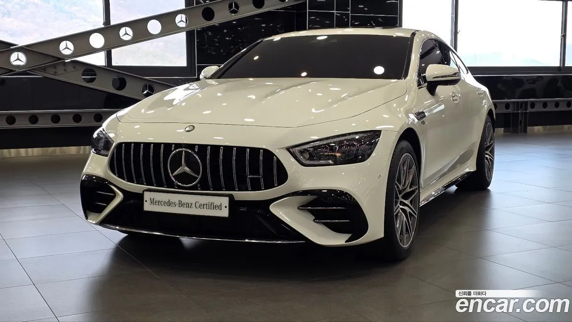 Mercedes-Benz AMG GT — фото 1