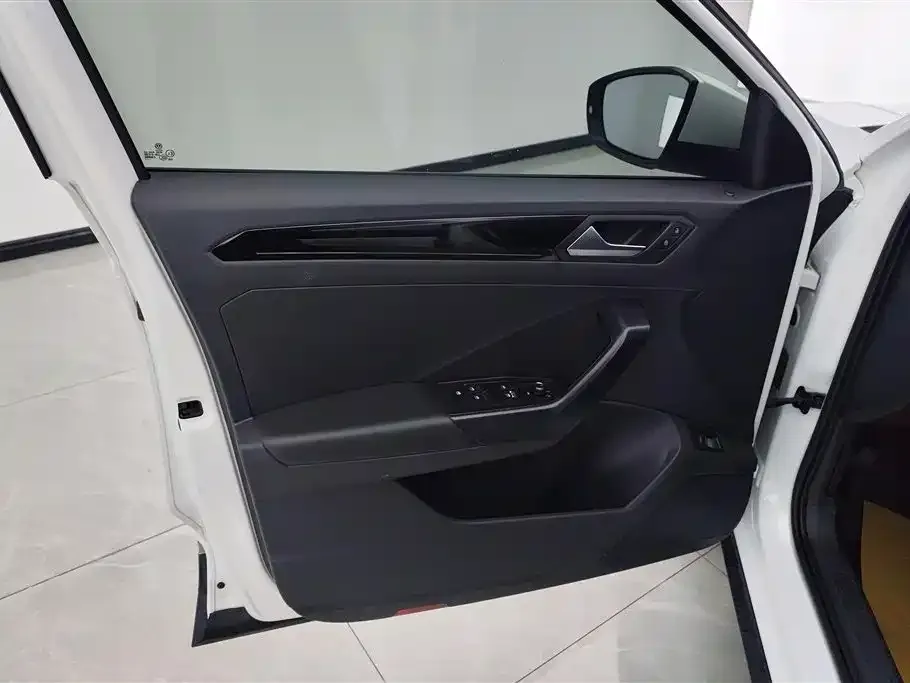 Volkswagen T-Roc 2021 из CN, фото 8