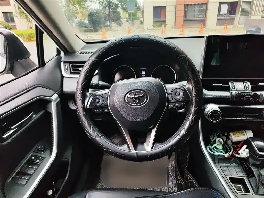 Toyota Wildlander 2022 из CN, фото 3