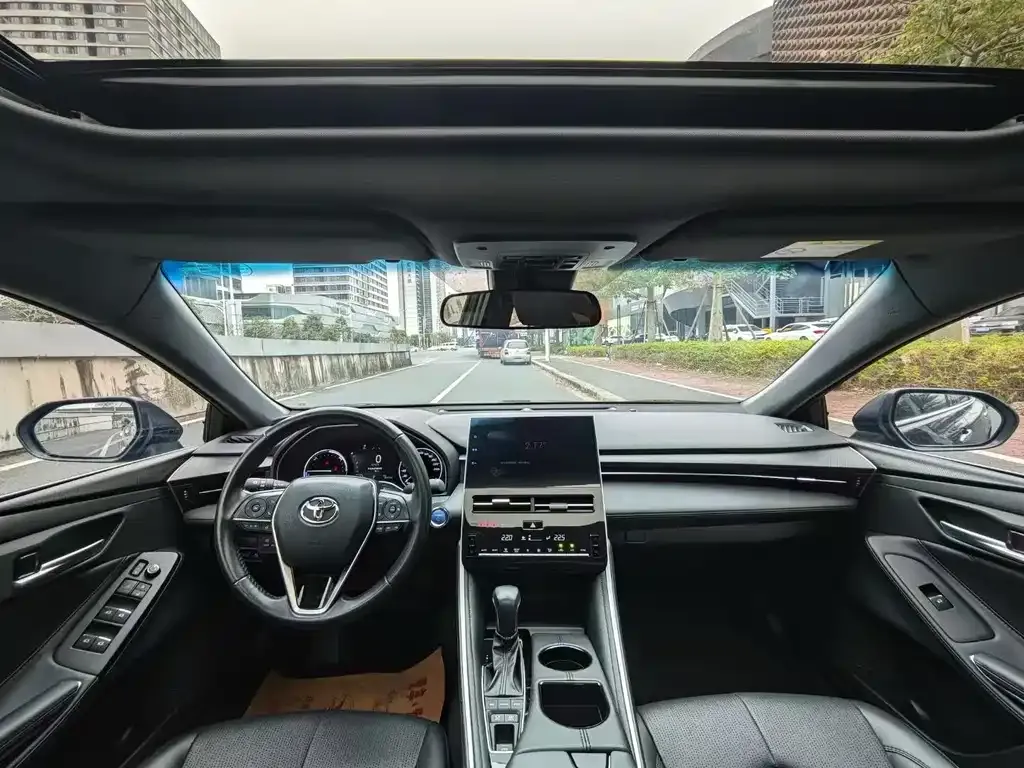 Toyota Avalon 2023 из CN, фото 5