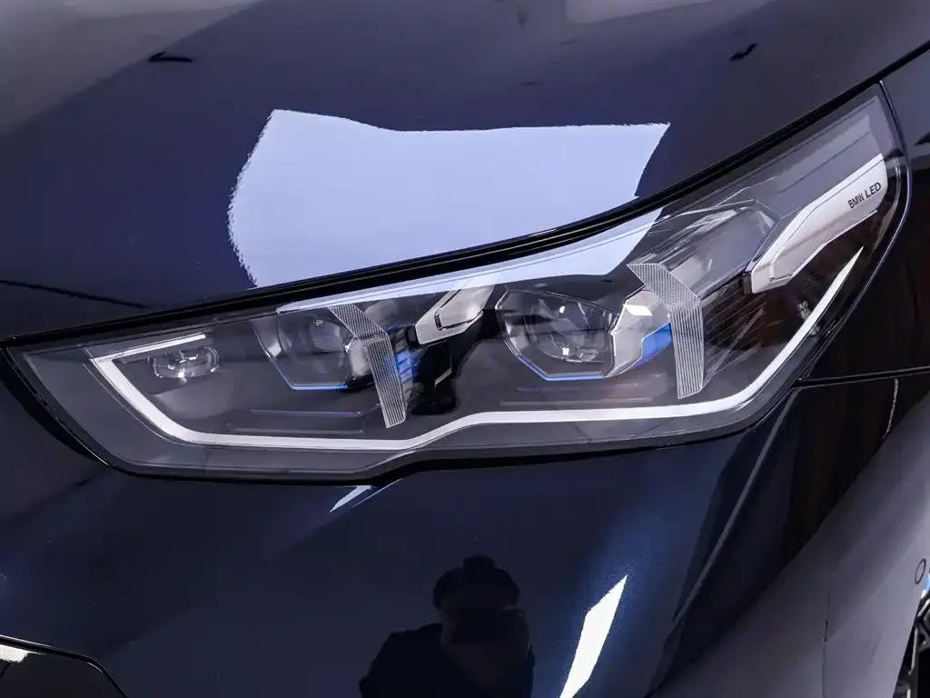 BMW 5 Series 2025 из CN, фото 4