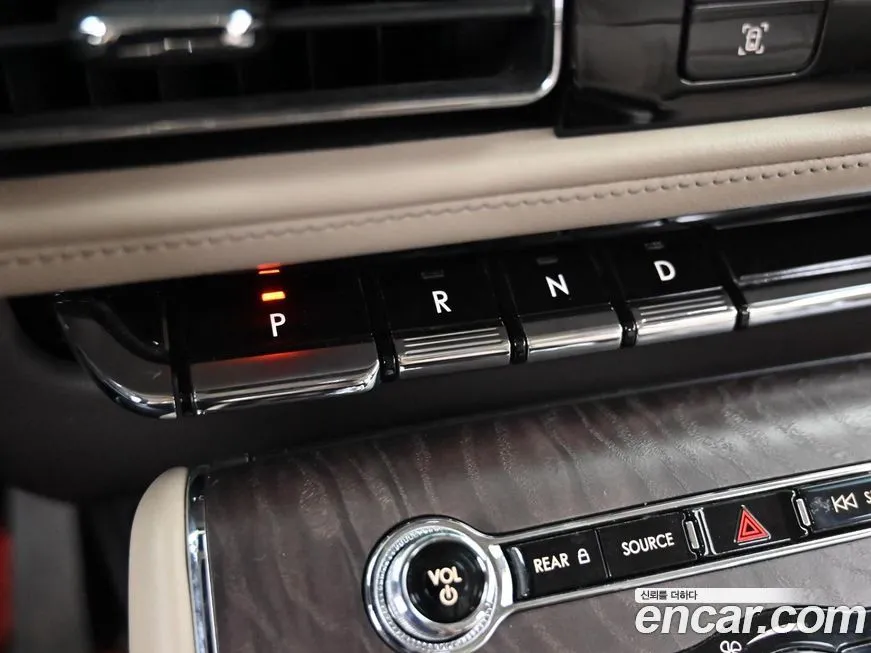 Lincoln Aviator — фото 10