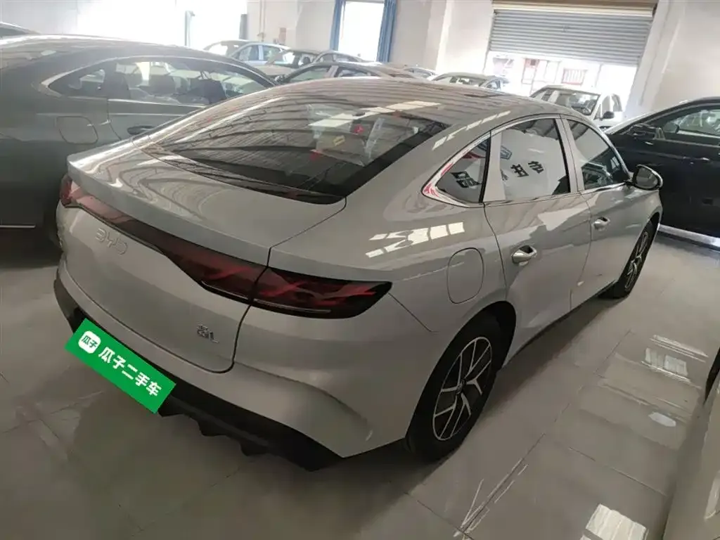 BYD Qin L — фото 7