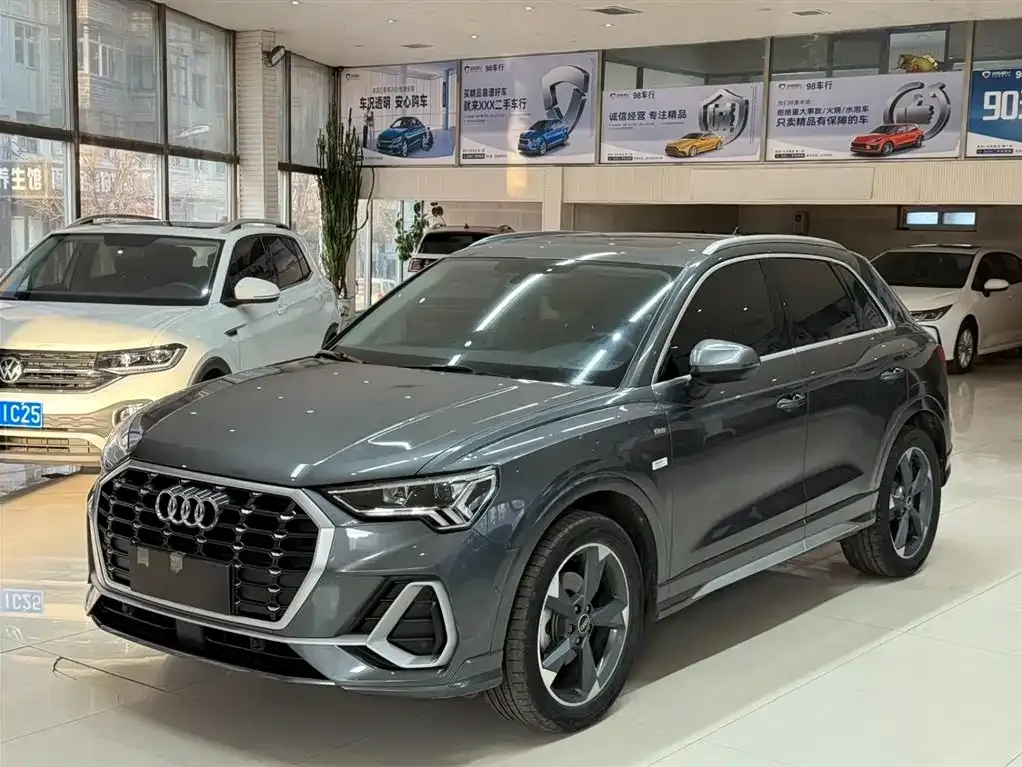 Audi Q3 2022 из CN, фото 1