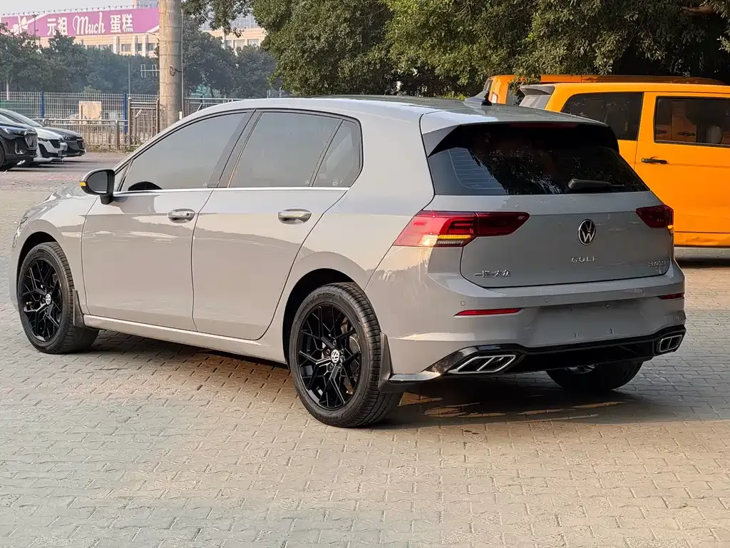 Volkswagen Golf 2022 из CN, фото 3