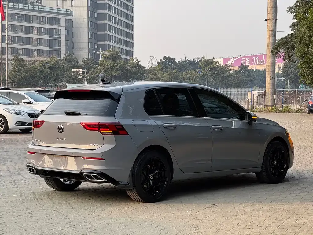 Volkswagen Golf 2022 из CN, фото 6