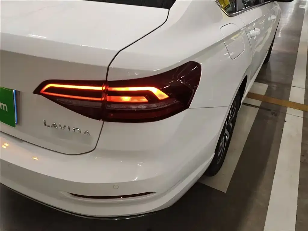 Volkswagen Lavida 2022 из CN, фото 8