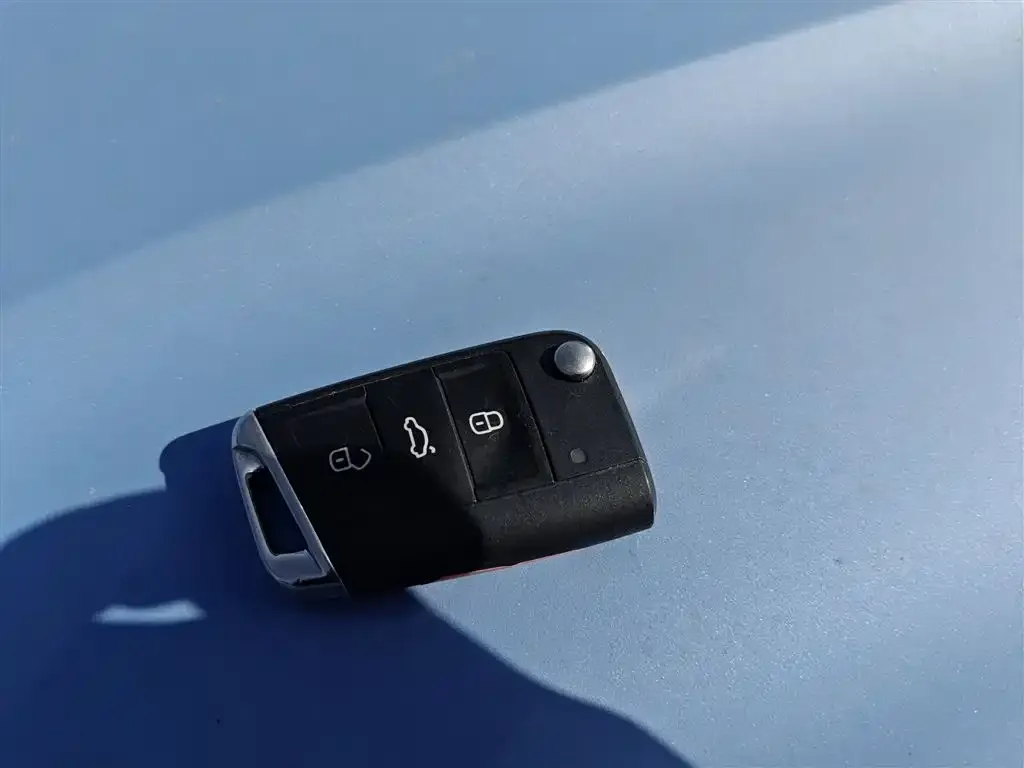 Volkswagen Tharu 2024 из CN, фото 9