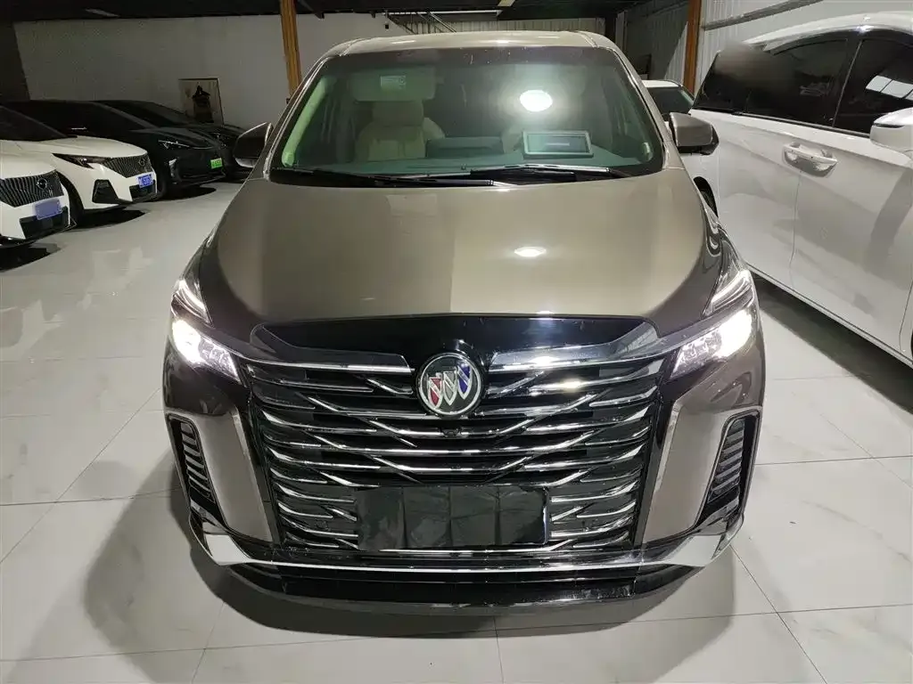 Buick GL8 2024 из CN, фото 3