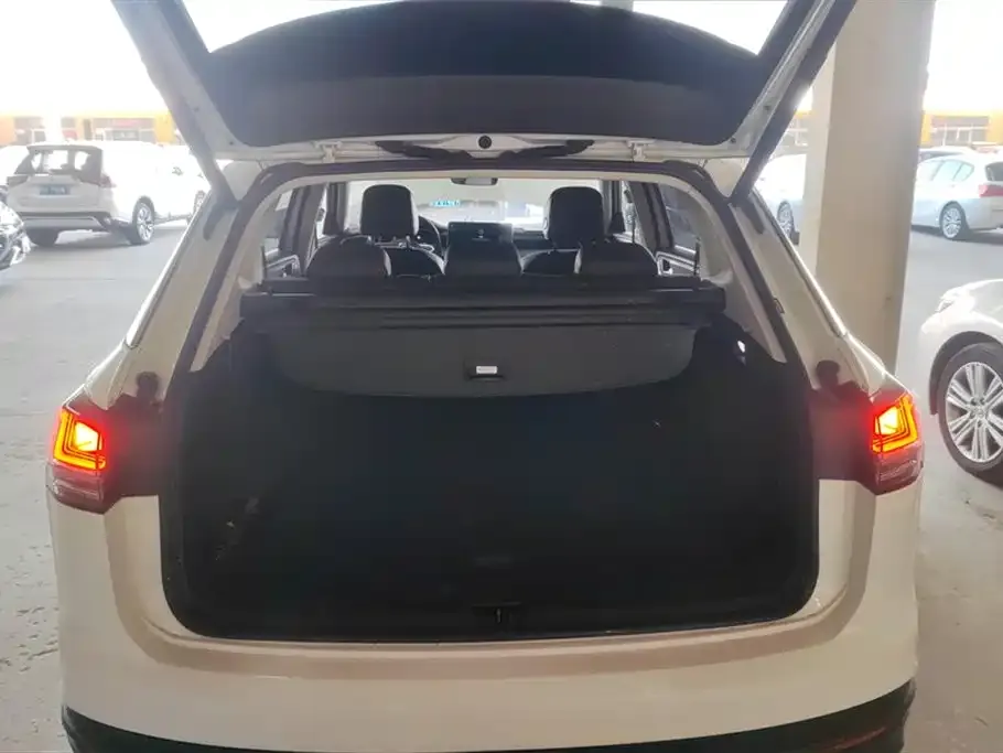 Volkswagen Tayron 2023 из CN, фото 4