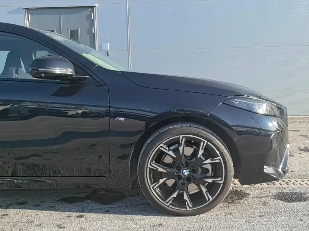 BMW 2 Series 2025 из CN, фото 4