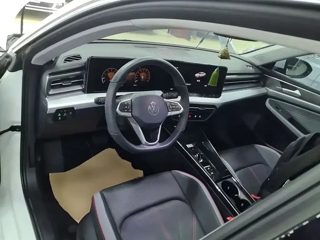 Volkswagen Lamando 2024 из CN, фото 4