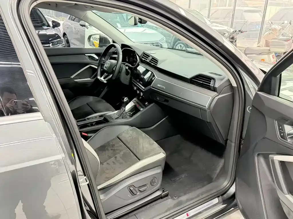 Audi Q3 2022 из CN, фото 3