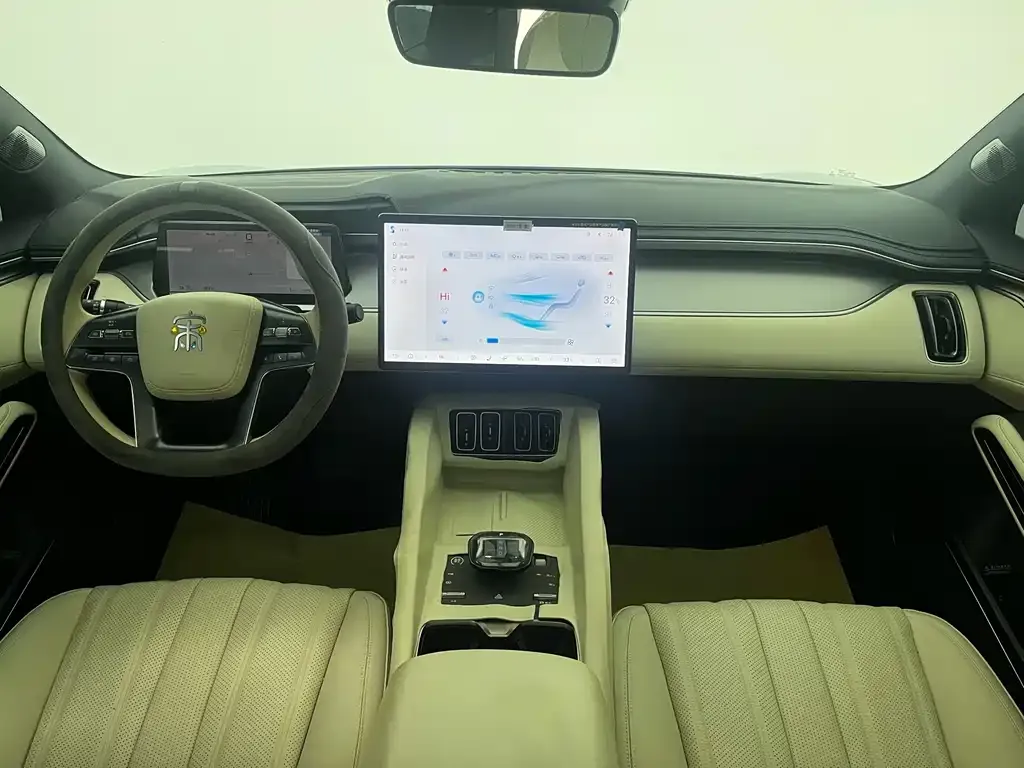 BYD L EV 2024 из CN, фото 6