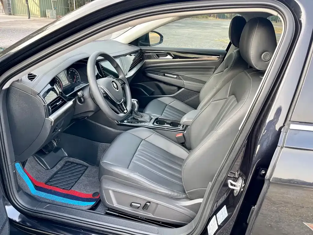 Volkswagen Passat 2021 из CN, фото 9