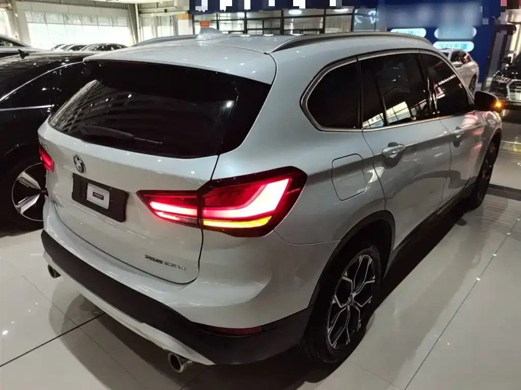 BMW X1 2021 из CN, фото 7