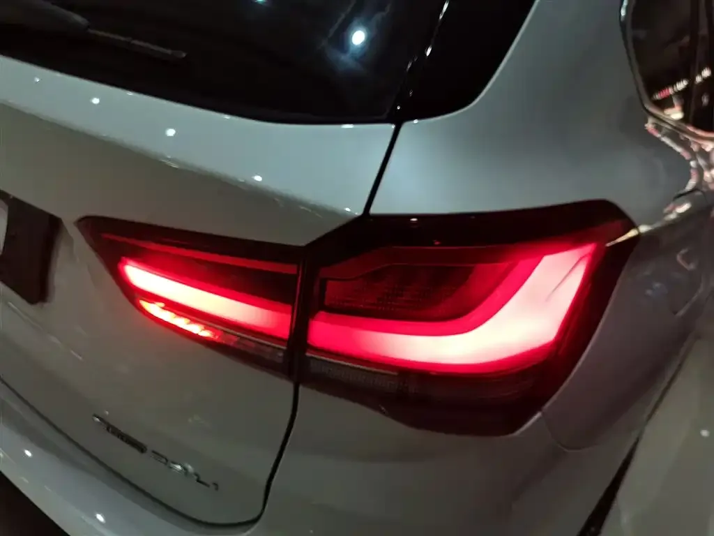BMW X1 2021 из CN, фото 8