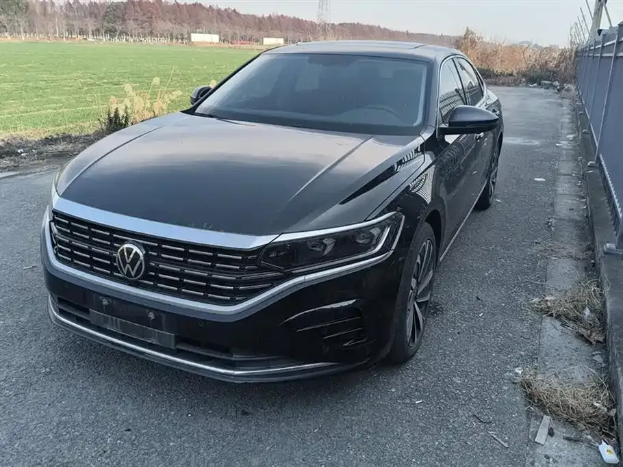 Volkswagen Passat 2022 из CN, фото 1
