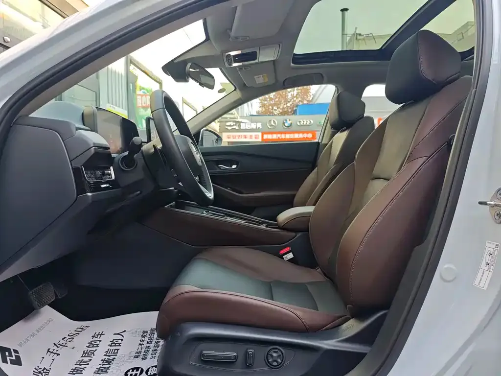 Honda Inspire PHEV 2025 из CN, фото 3