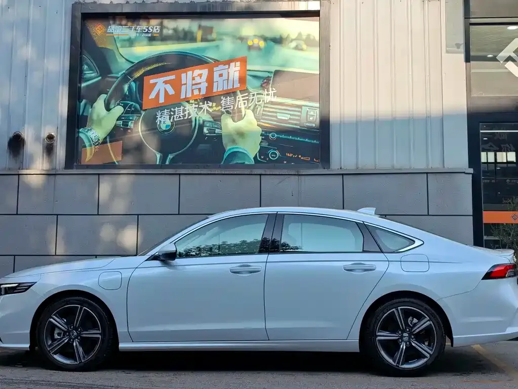 Honda Inspire PHEV 2025 из CN, фото 2