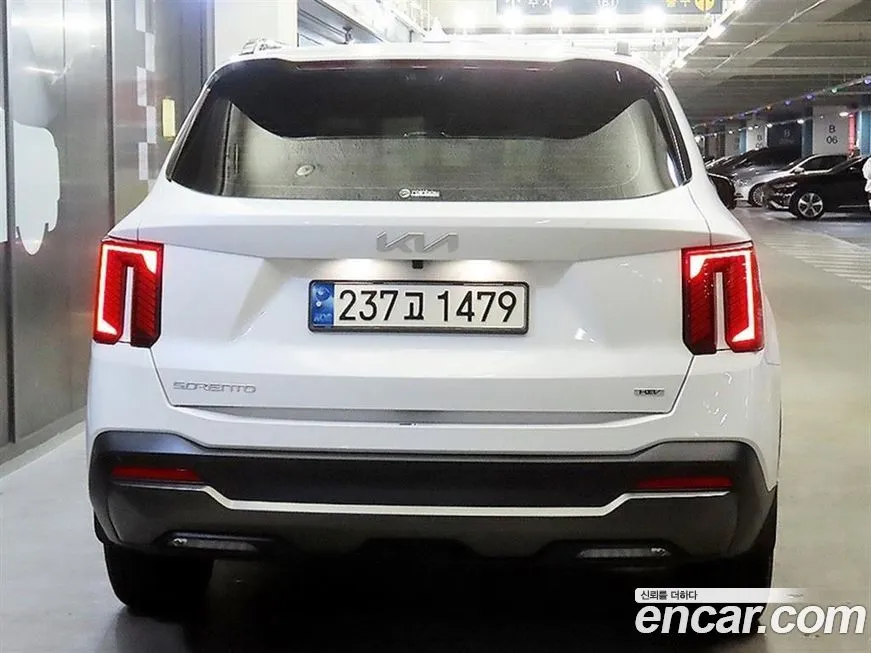 Kia Sorento — фото 7