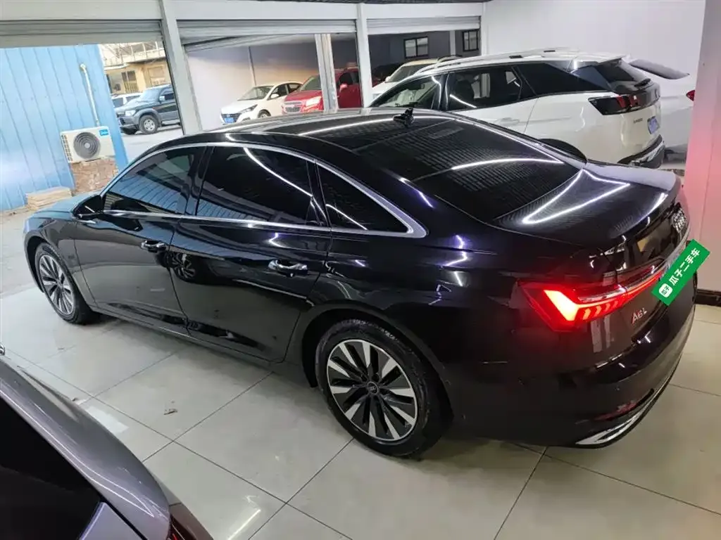 Audi A6L 2023 из CN, фото 4