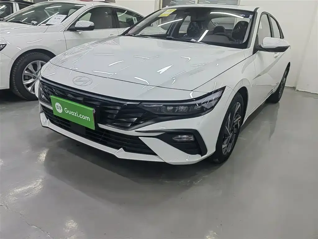 Hyundai Elantra 2025 из CN, фото 1