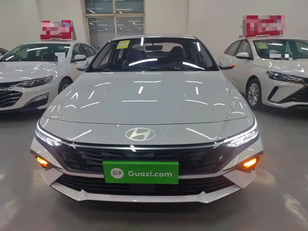 Hyundai Elantra 2025 из CN, фото 3