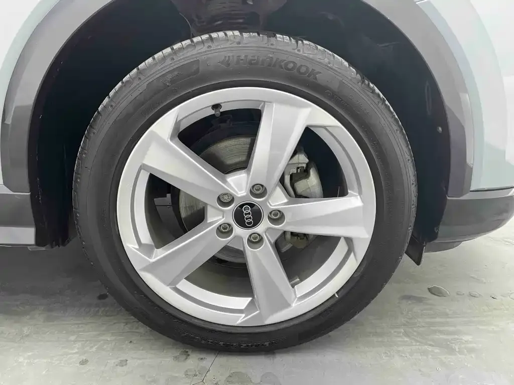 Audi Q2L 2022 из CN, фото 2