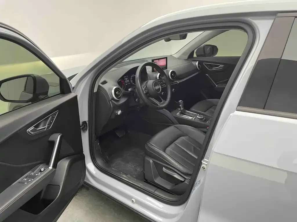 Audi Q2L 2022 из CN, фото 7