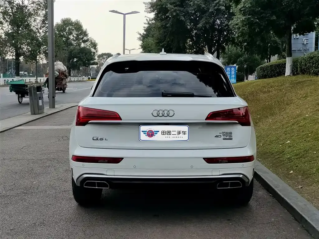 Audi Q5L 2022 из CN, фото 2