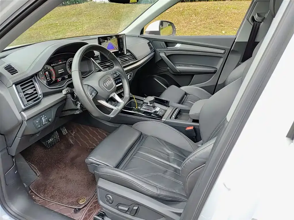 Audi Q5L 2022 из CN, фото 10