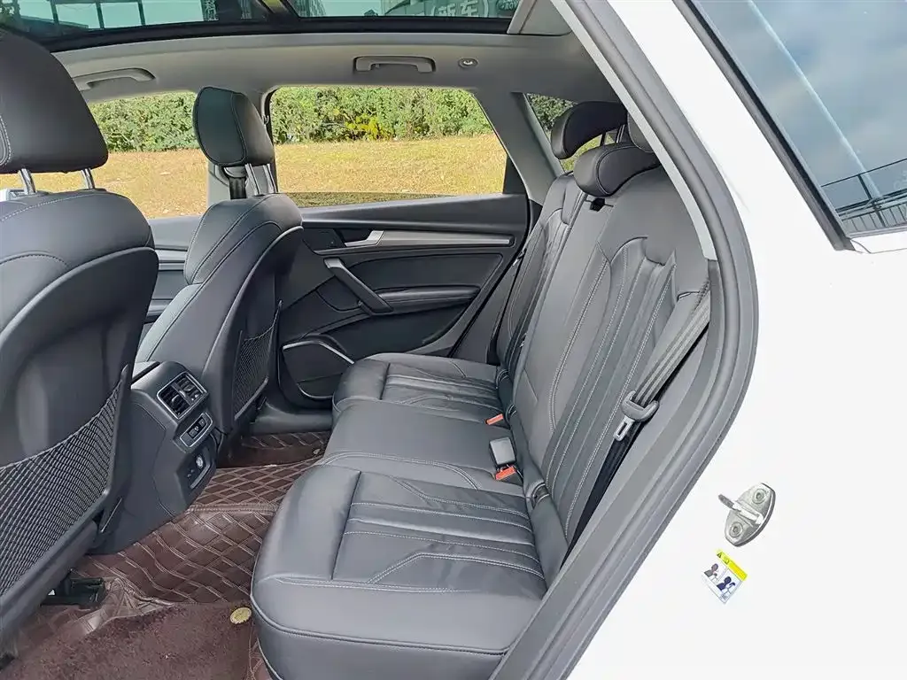 Audi Q5L 2022 из CN, фото 7