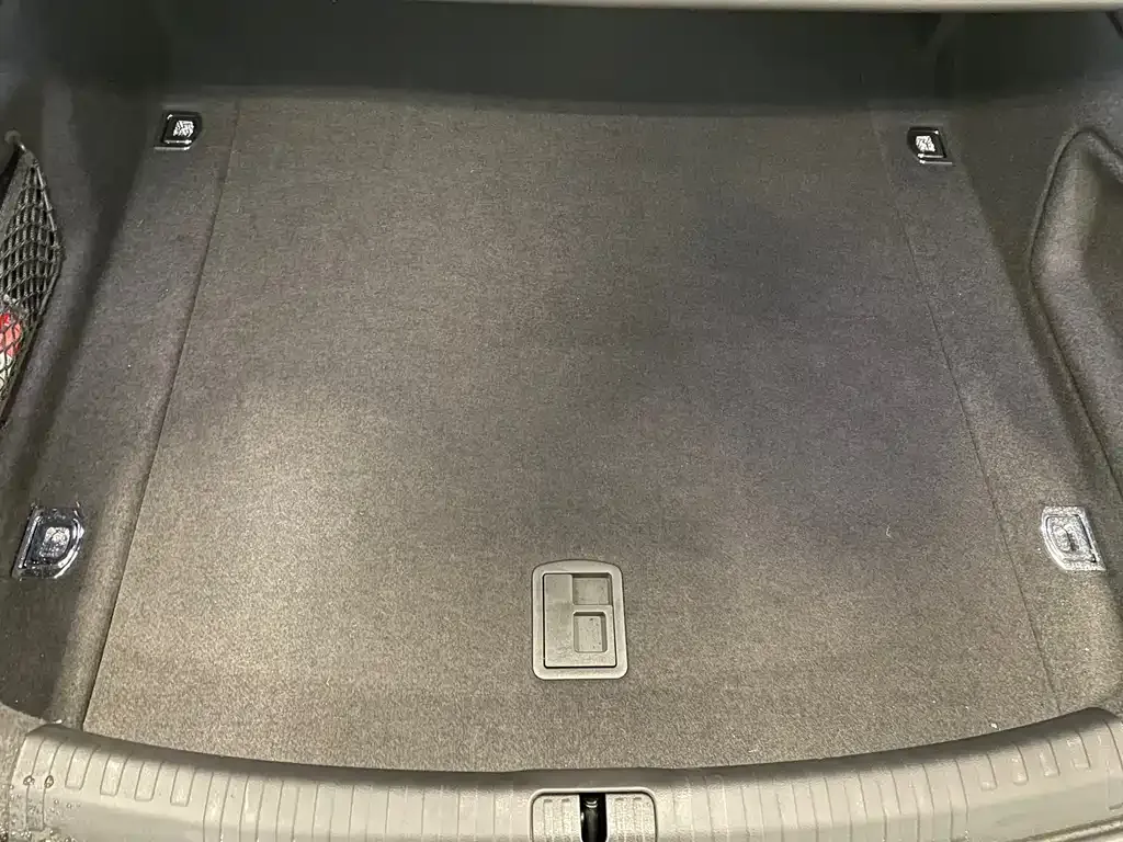Audi A6L 2025 из CN, фото 6