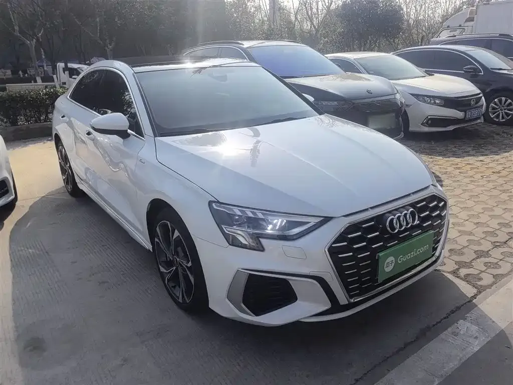 Audi A3 2023 из CN, фото 4