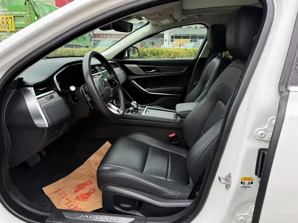 Jaguar XFL 2022 из CN, фото 3
