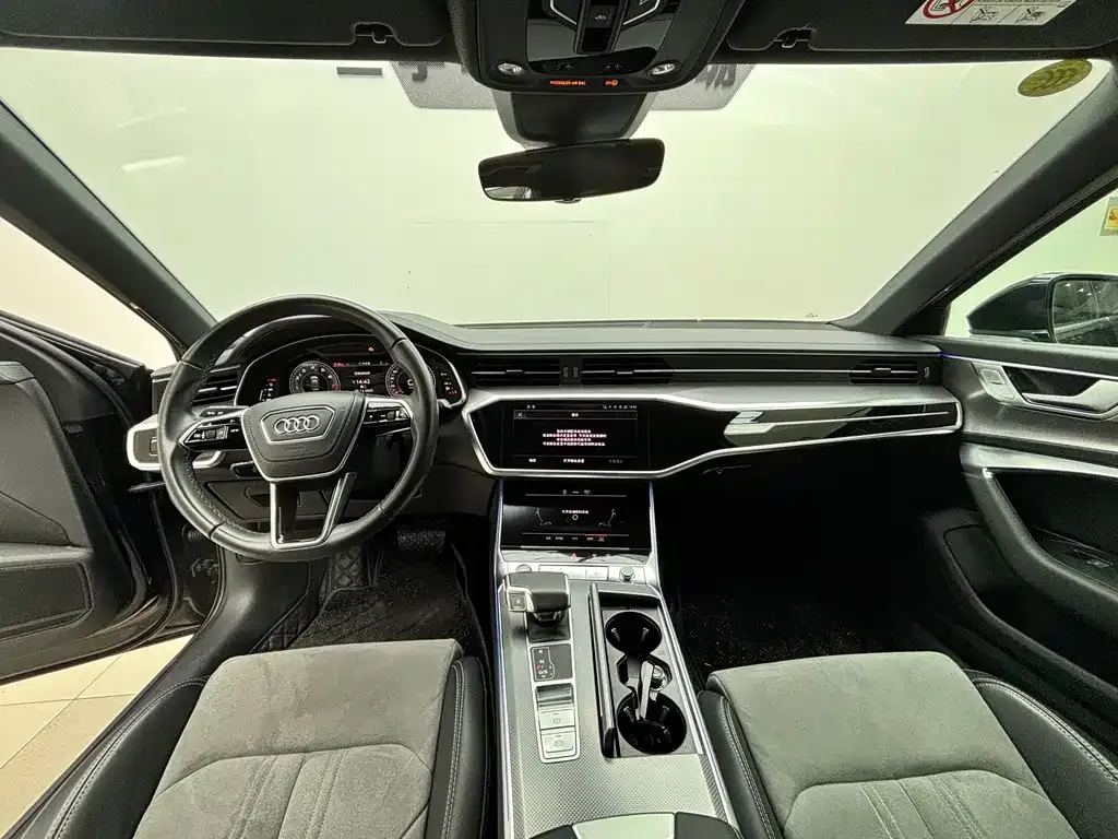 Audi A6L 2025 из CN, фото 10