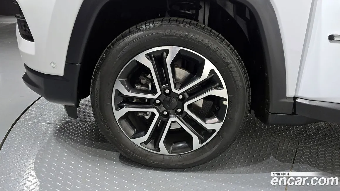 Jeep Compass 2022 из KR, фото 5