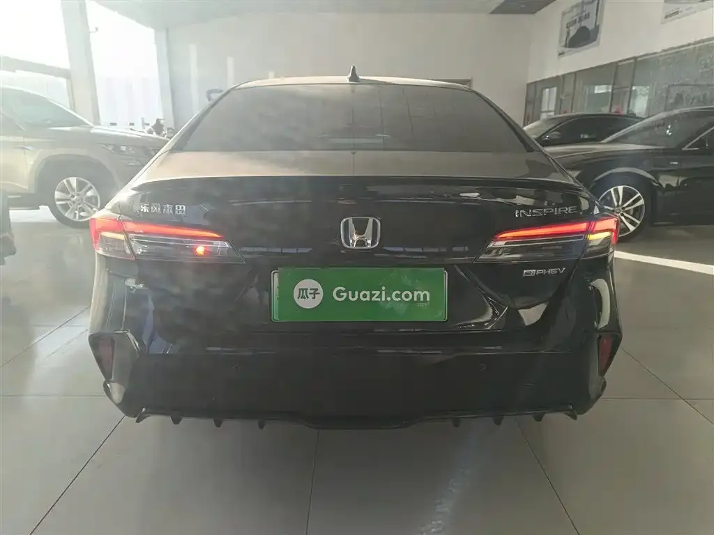 Honda Inspire PHEV 2024 из CN, фото 2
