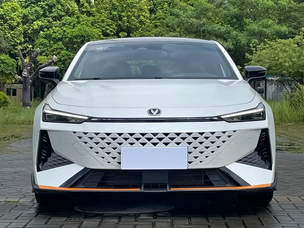 Changan UNI-V 2024 из CN, фото 2