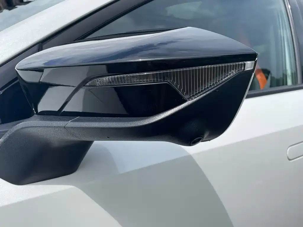 Changan UNI-V 2024 из CN, фото 6