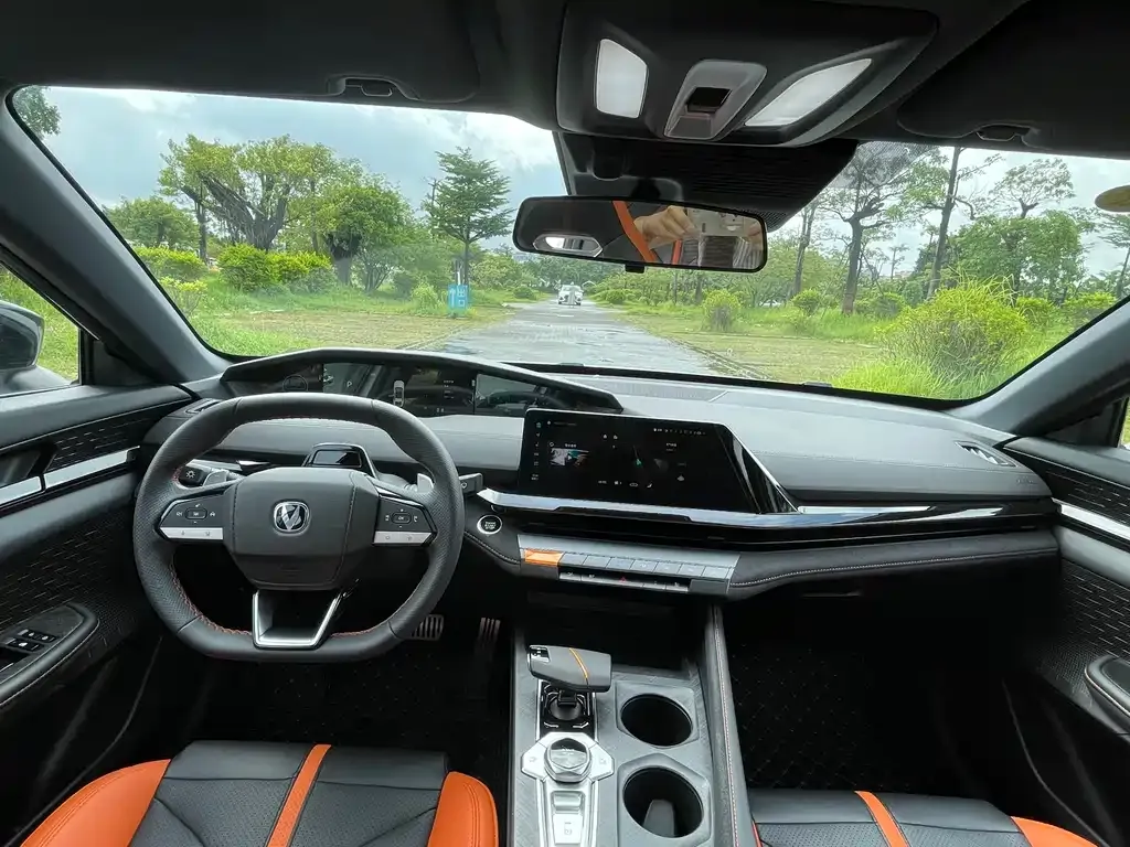 Changan UNI-V 2024 из CN, фото 9