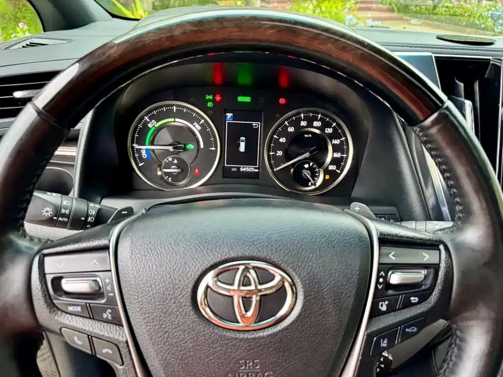 Toyota Vellfire 2023 из CN, фото 8