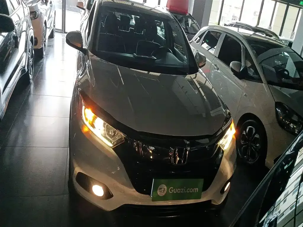 Honda Vezel 2021 из CN, фото 3