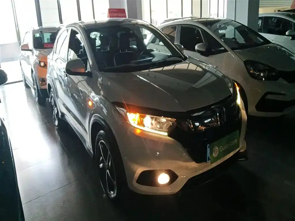 Honda Vezel 2021 из CN, фото 4