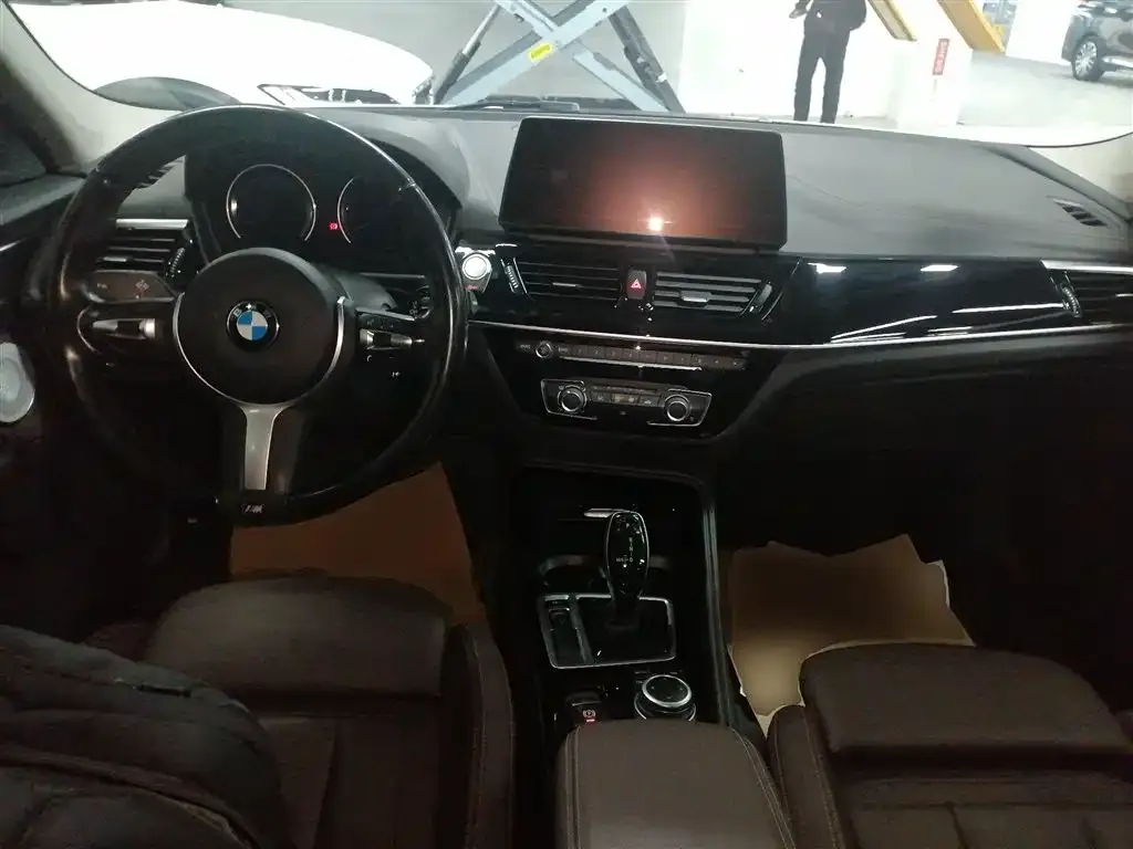 BMW 1 Series 2022 из CN, фото 3